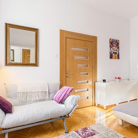 Brasov Centrul Vechi - 67Sqm - 2Min To Counsel Square Apartment Exterior foto