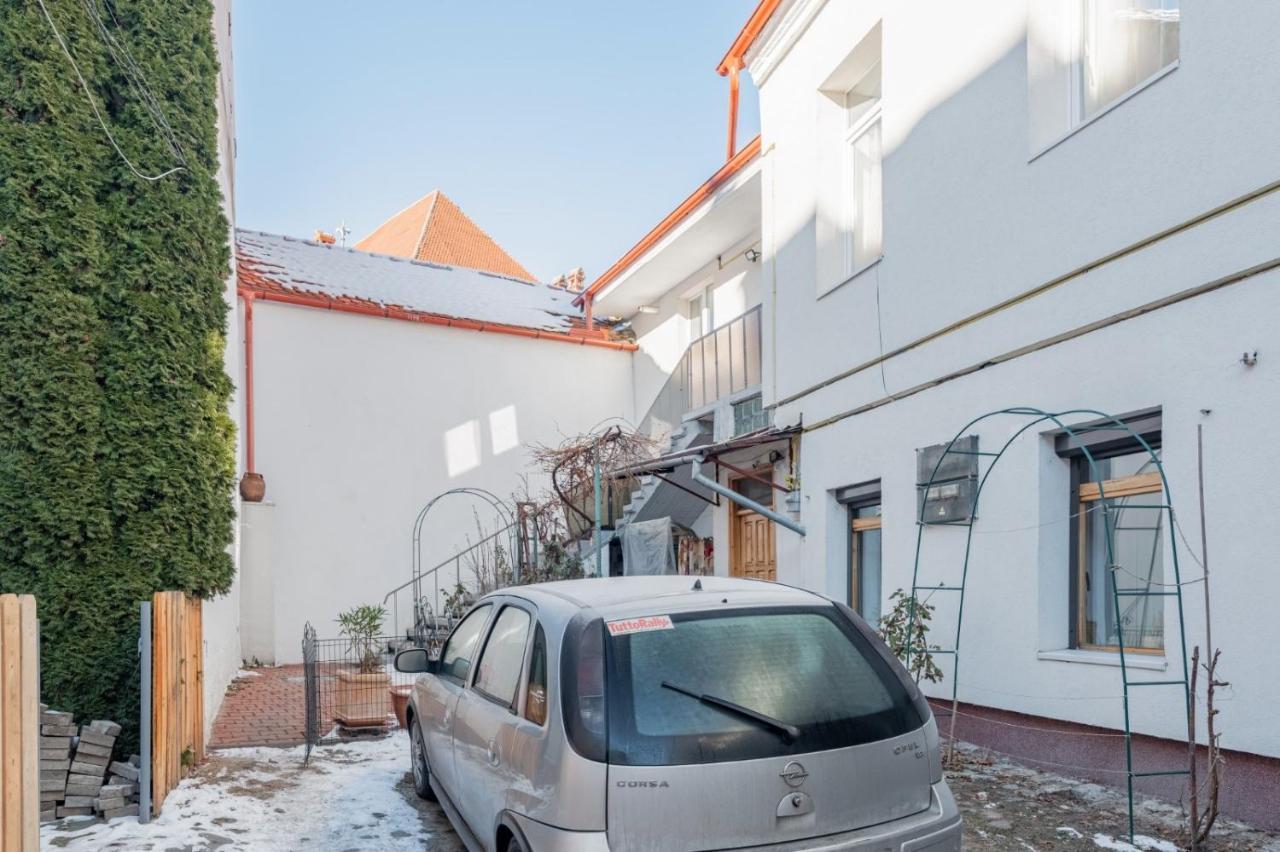 Brasov Centrul Vechi - 67Sqm - 2Min To Counsel Square Apartment Exterior foto