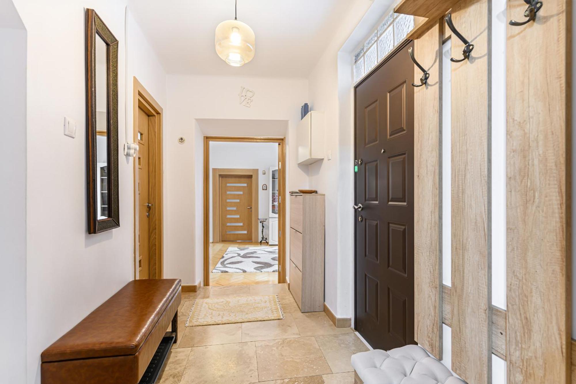 Brasov Centrul Vechi - 67Sqm - 2Min To Counsel Square Apartment Exterior foto