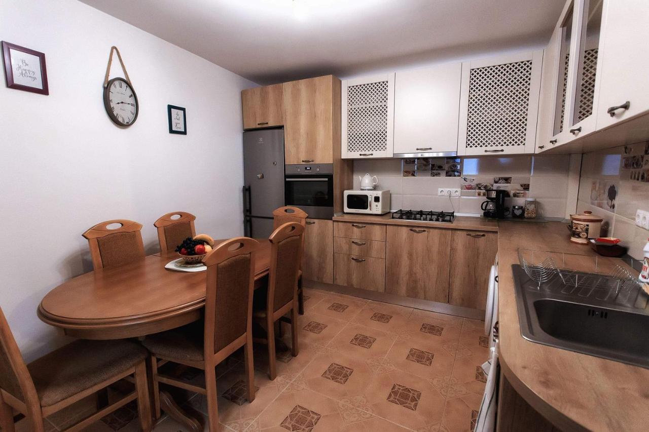 Brasov Centrul Vechi - 67Sqm - 2Min To Counsel Square Apartment Exterior foto