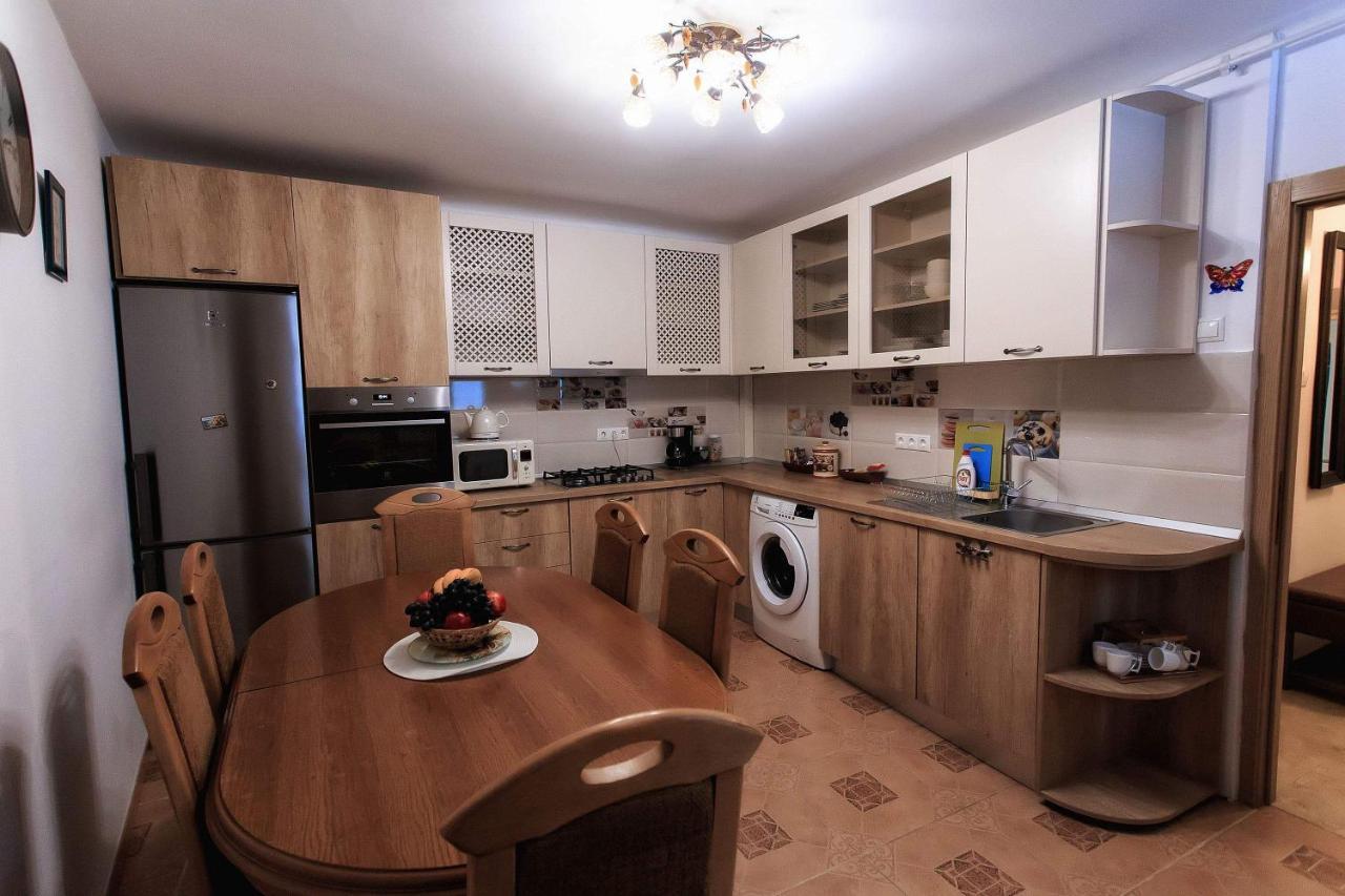 Brasov Centrul Vechi - 67Sqm - 2Min To Counsel Square Apartment Exterior foto
